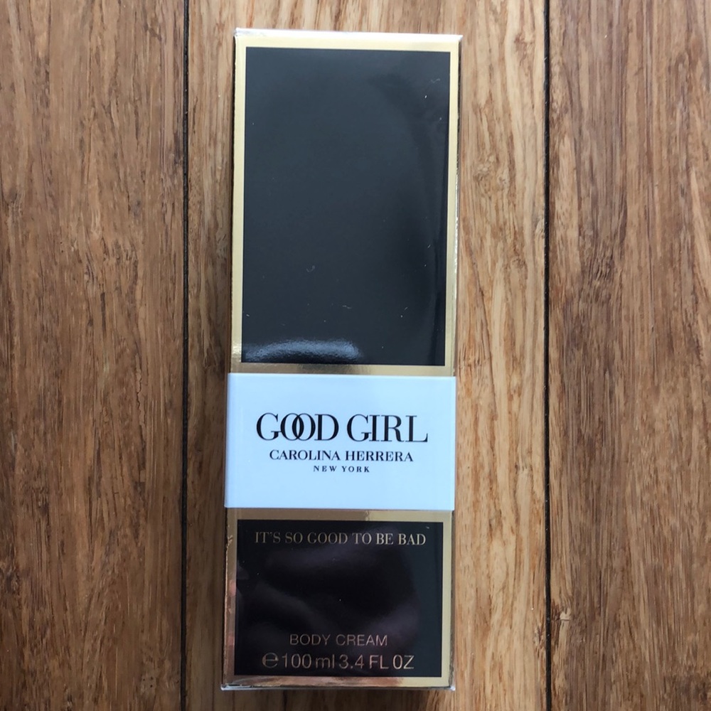 Body Creme by Carolina Herrera